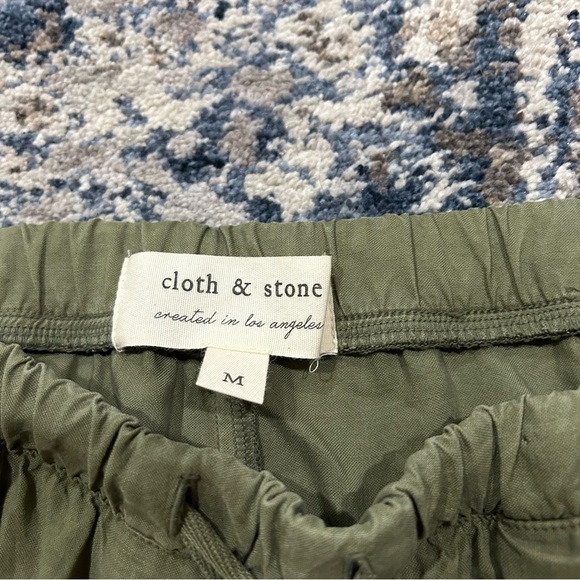 Cloth & Stone Green Straight Leg Light Weight Loose Trousers Size Medium - Picture 7 of 10